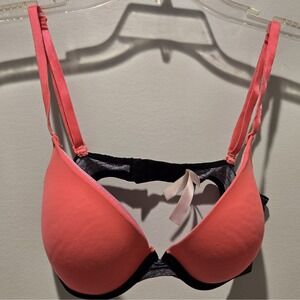 Victoria's Secret PINK Bra 34C Pink Padded Wear Everywhere Push Up Bra